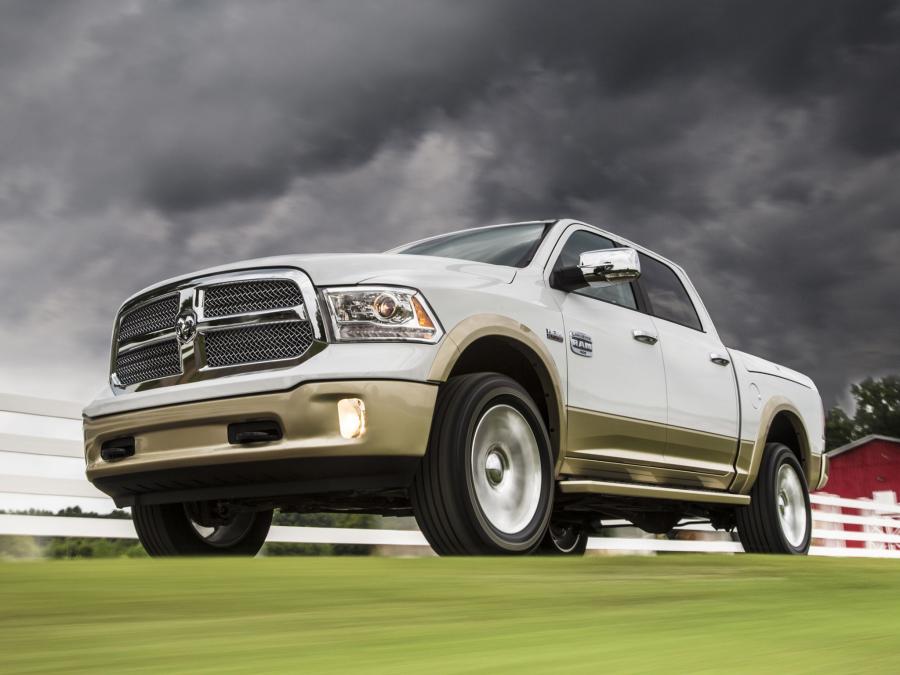  Dodge Ram 1500 Laramie Longhorn Crew Cab 2013 года  (фото 4 из 24)